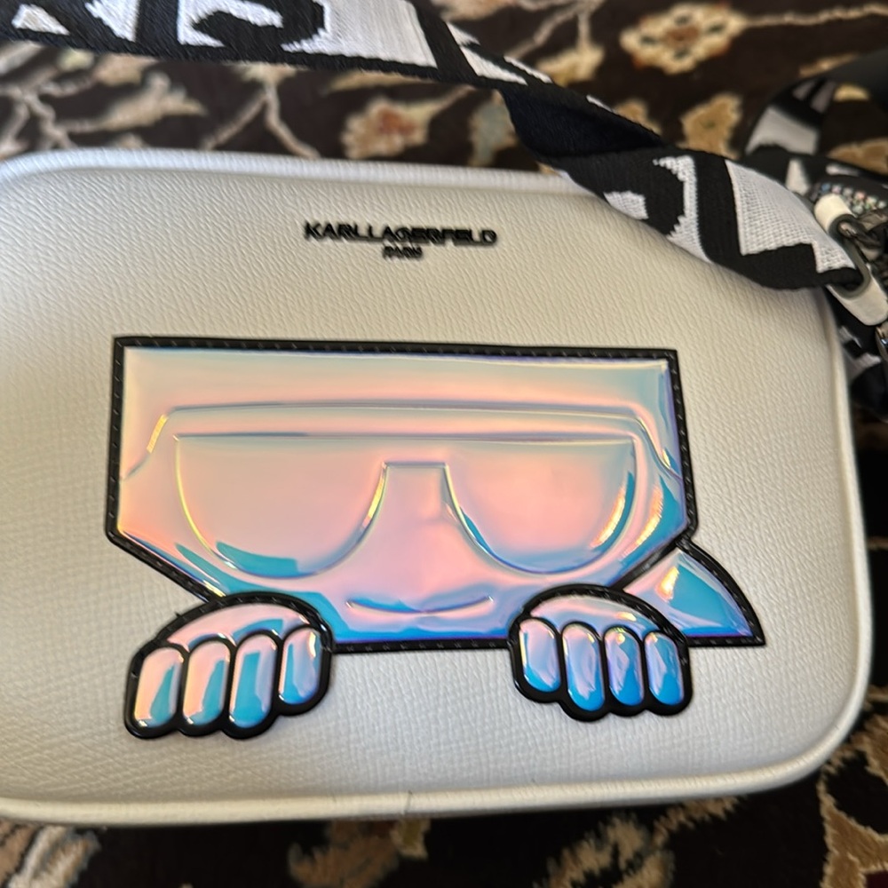 Karl Lagerfeld Maybelle Double Zip White Iridescent Crossbody Camera
Bag - Picture 12 of 17